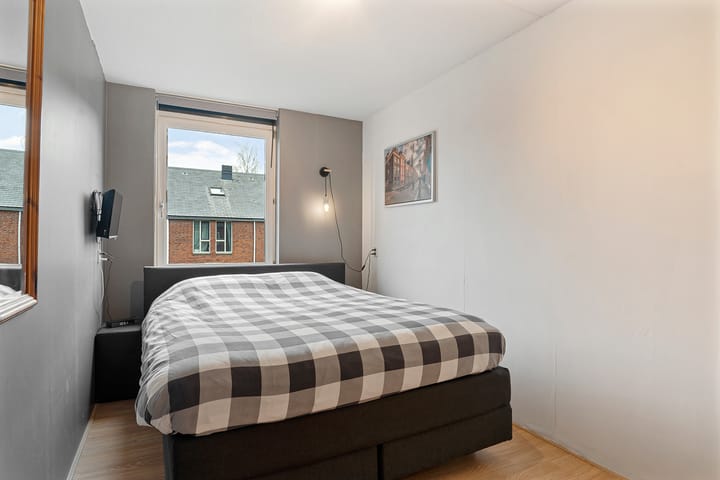 Foto 32 van Douglaslaan 31