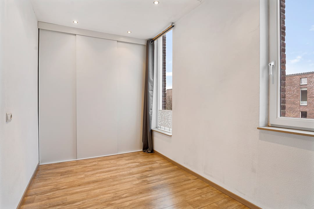 Photo 38 of Douglaslaan 31