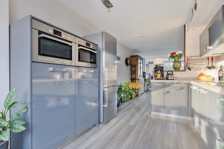 Foto 10 van De Gasperisingel 17