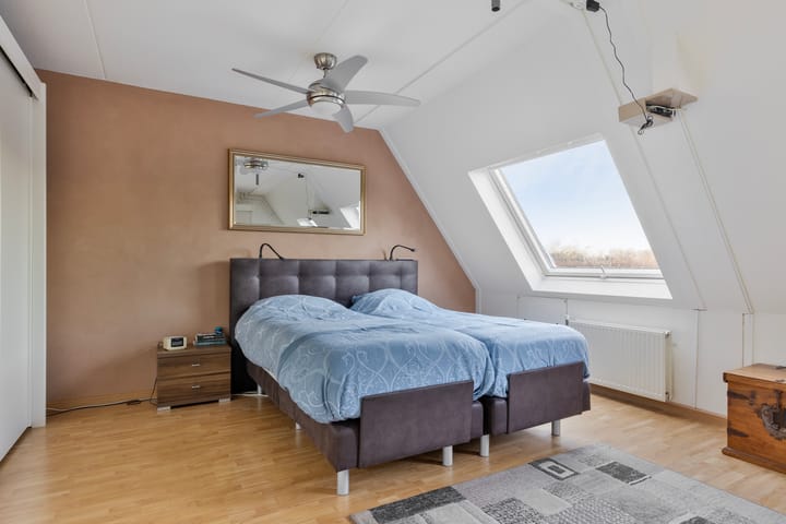 Foto 15 van De Gasperisingel 17