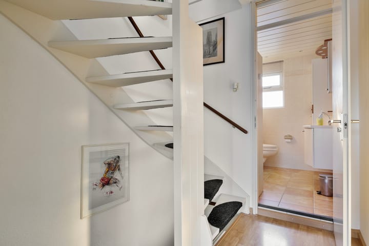 Foto 19 van De Gasperisingel 17