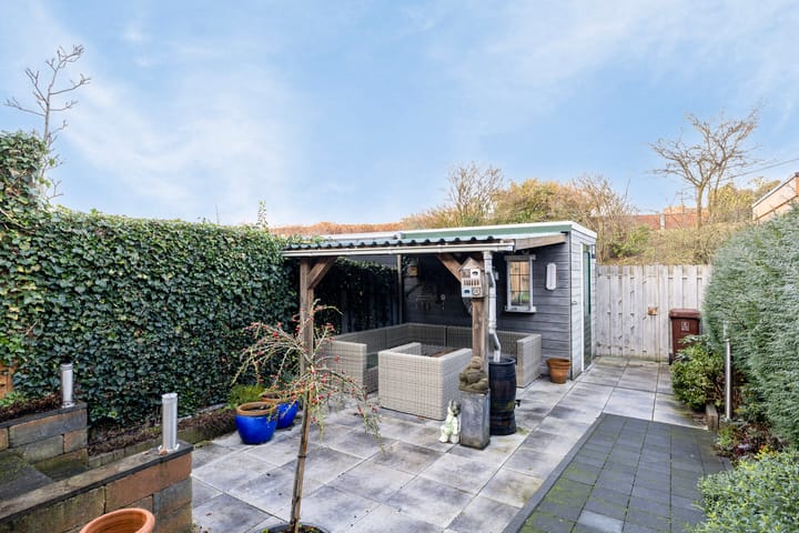 Foto 24 van De Gasperisingel 17