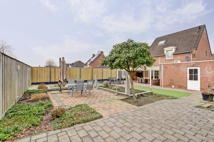 Photo 4 of Meester Beumersstraat 30