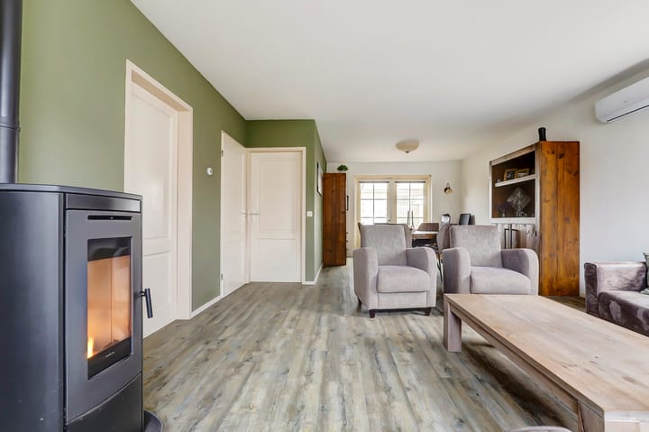 Foto 9 van Meester Beumersstraat 30