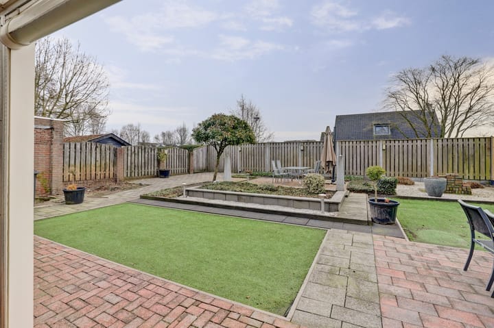 Foto 32 van Meester Beumersstraat 30