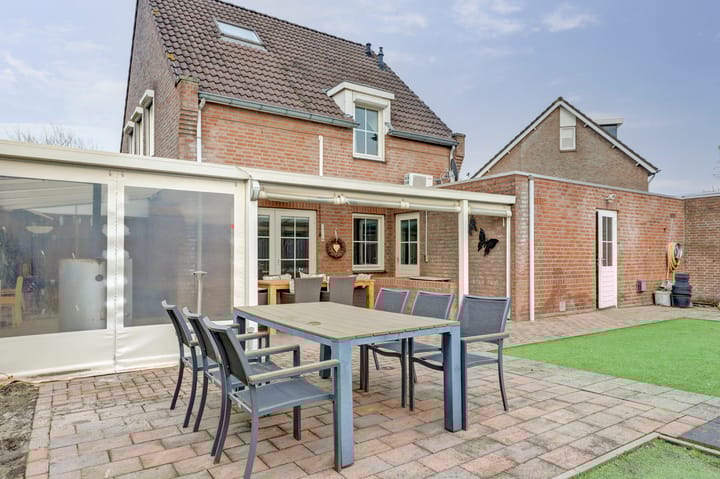 Foto 36 van Meester Beumersstraat 30