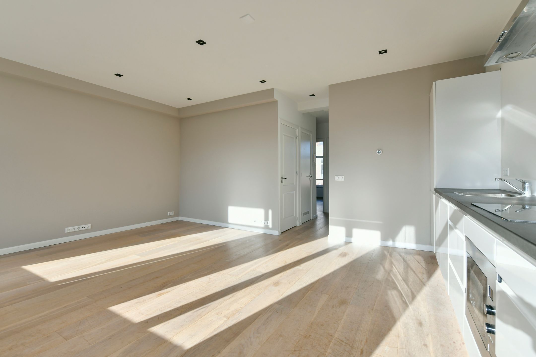 Photo 6 of Eerste Helmersstraat 209-3