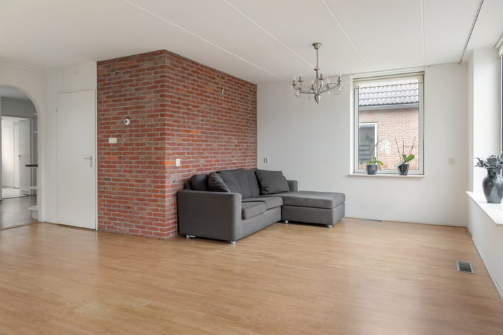 Foto 6 van Leeuwetand 113