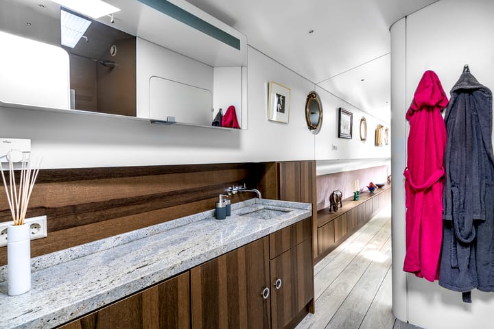 Photo 22 of Raamgracht 15-M