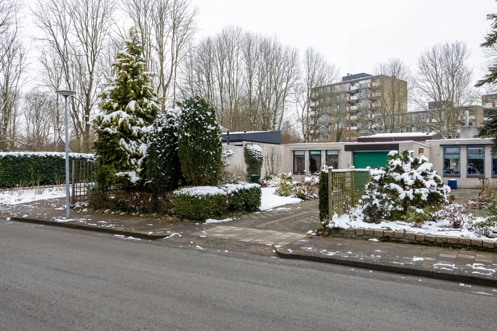 Bekijk foto van Du Perronlaan 4