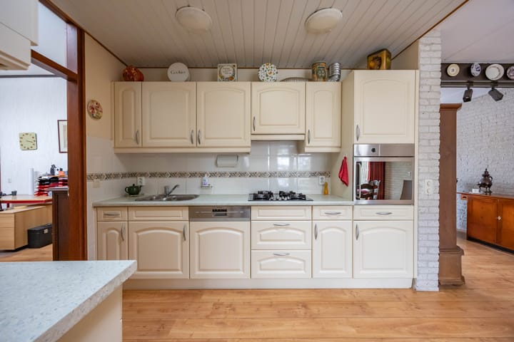 Foto 11 van Du Perronlaan 4