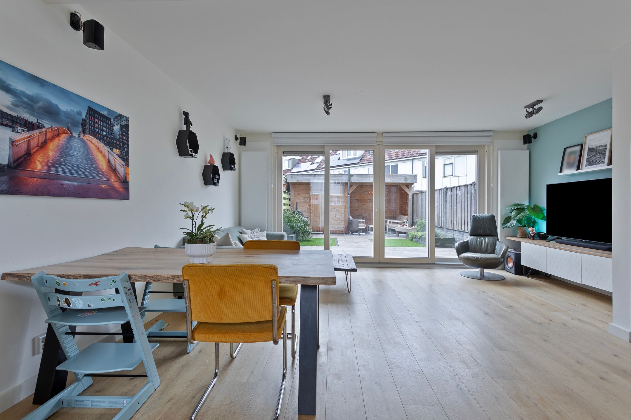 Photo 9 of Zeisstraat 42