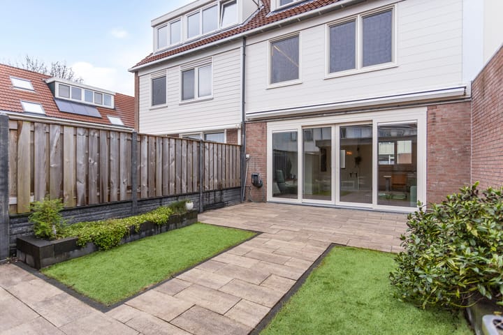 Foto 16 van Zeisstraat 42