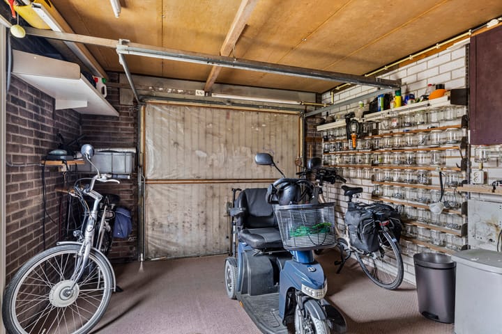 Foto 11 van Esdoornhof 297