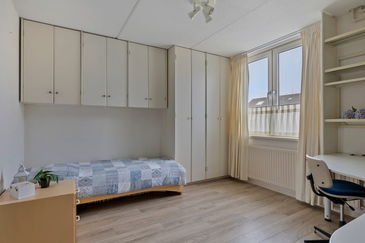 Foto 19 van Esdoornhof 297