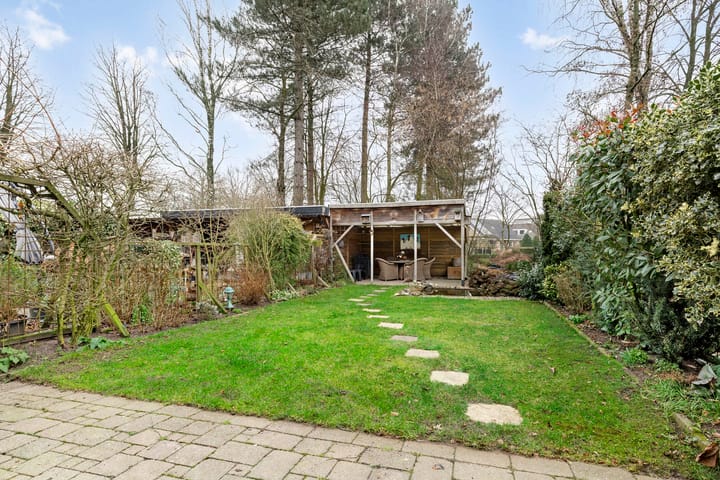 Foto 23 van Esdoornhof 297