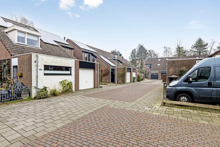 Foto 29 van Esdoornhof 297