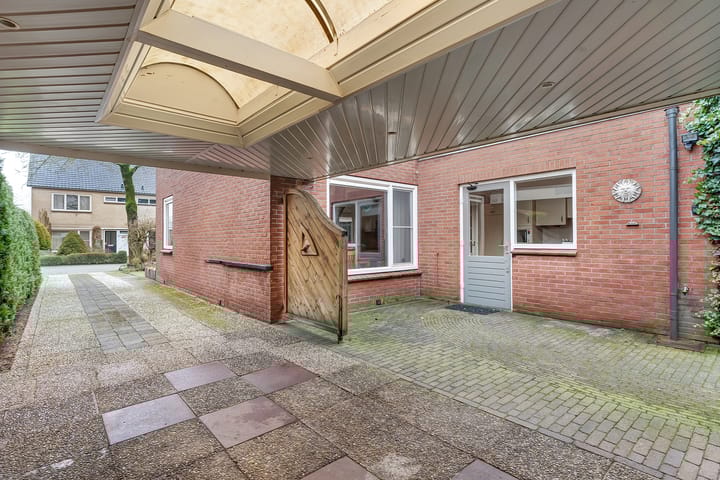 Foto 7 van Helmichstraat 12