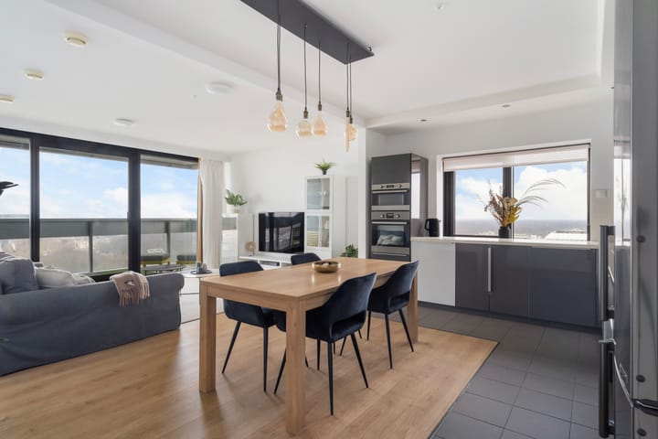 Foto 1 van Anna van Buerenplein 137