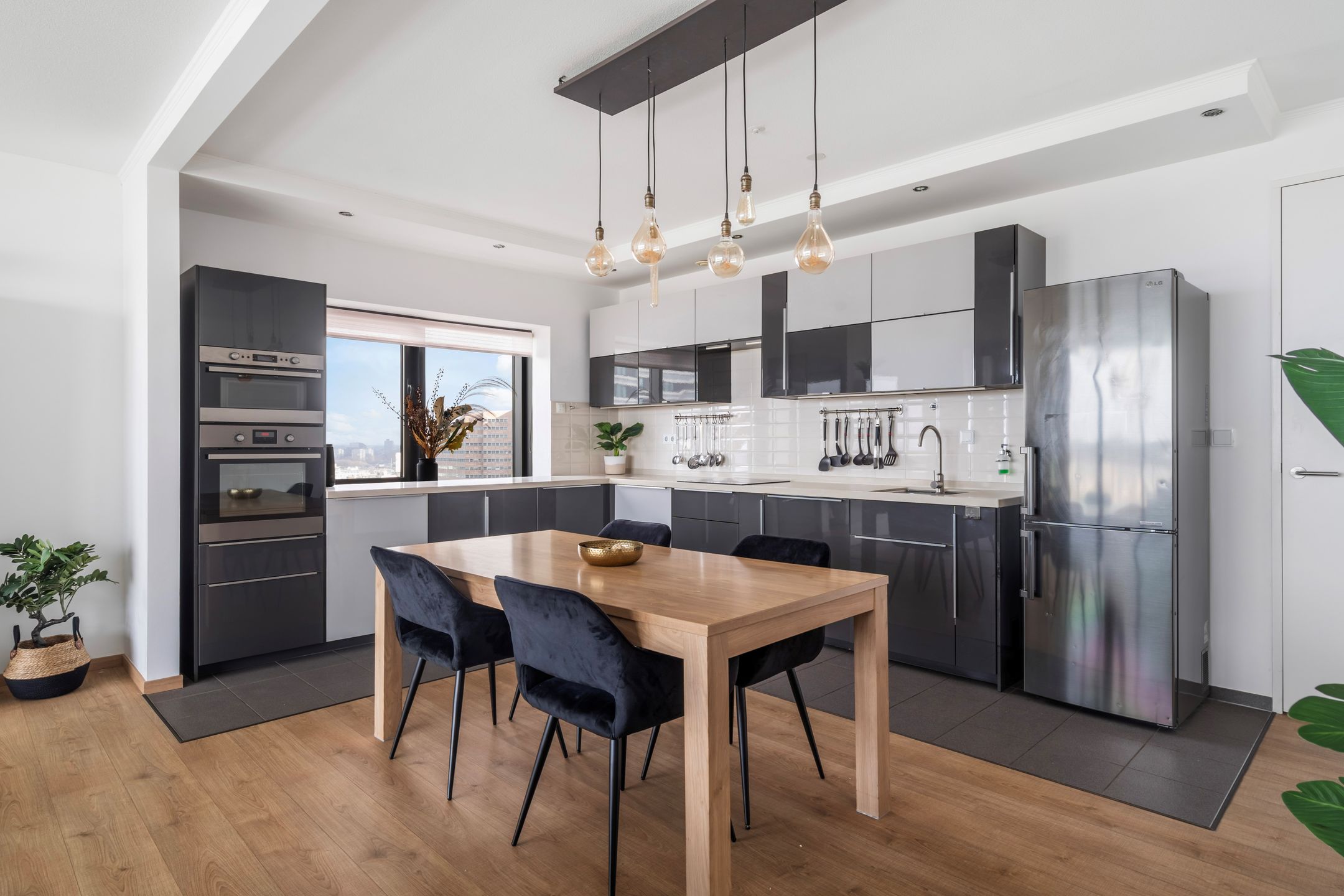 Foto 9 van Anna van Buerenplein 137