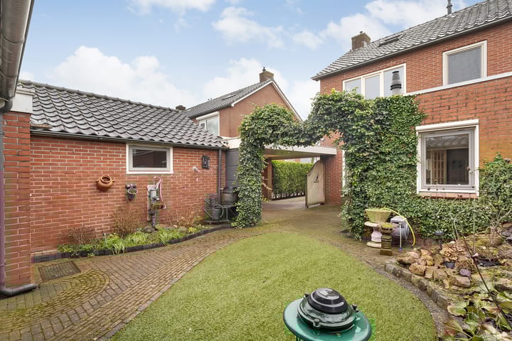 Foto 35 van Helmichstraat 12