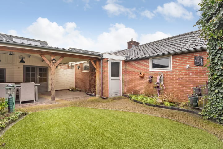 Foto 36 van Helmichstraat 12