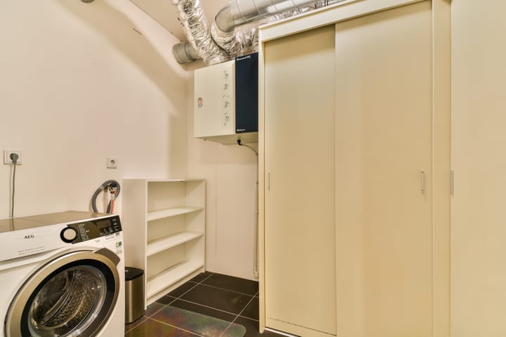 Foto 36 van Anna van Buerenplein 137