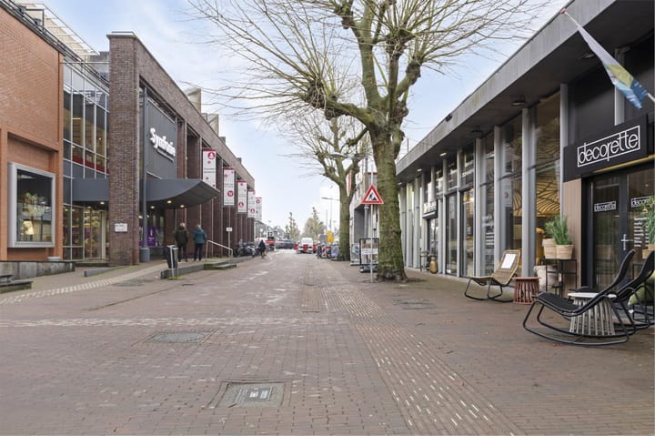 Photo 32 of Venneperhof 68