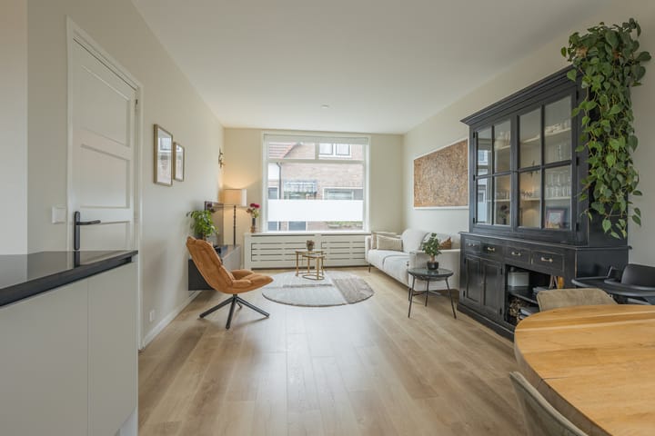 Foto 11 van Meidoornstraat 9