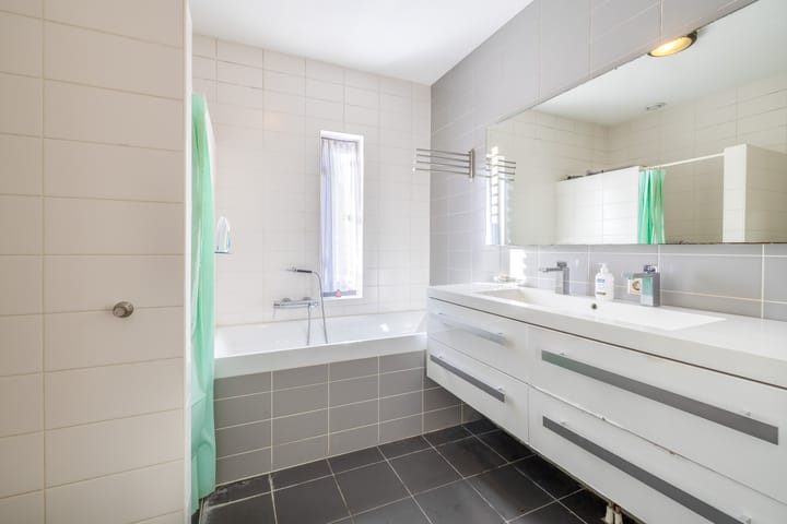 Foto 4 van Charactostraat 55