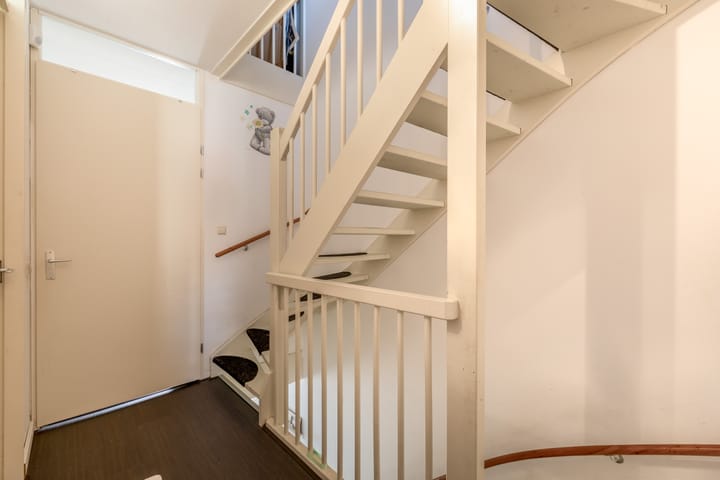 Photo 30 of Charactostraat 55