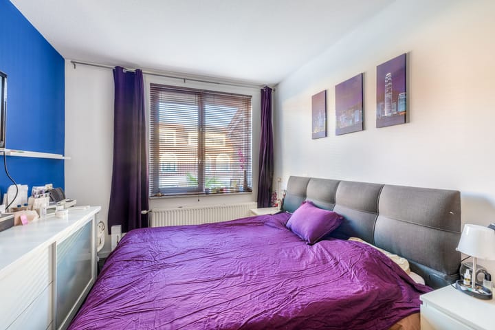 Photo 31 of Charactostraat 55