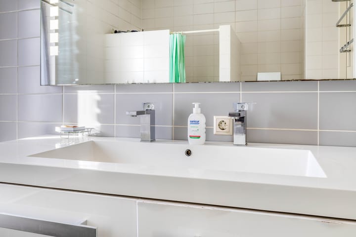 Photo 36 of Charactostraat 55