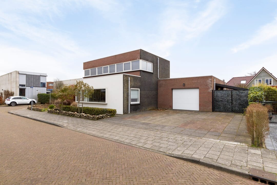 Foto 2 van Steenloperstraat 1