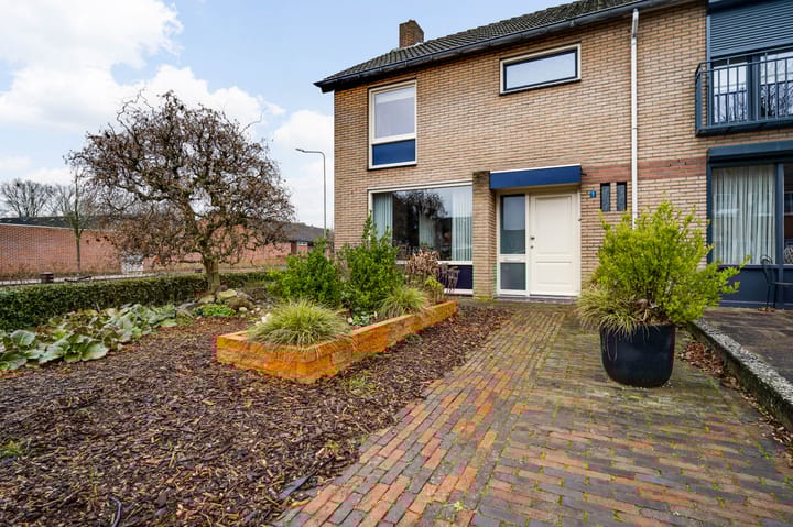 Foto 6 van Burgemeester Moorenstraat 1