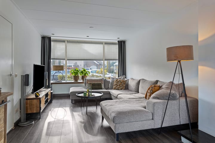 Foto 2 van Emanuel de Wittestraat 18