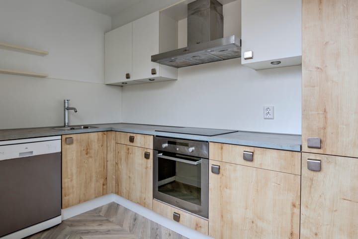 Foto 10 van Roomvatstraat 13