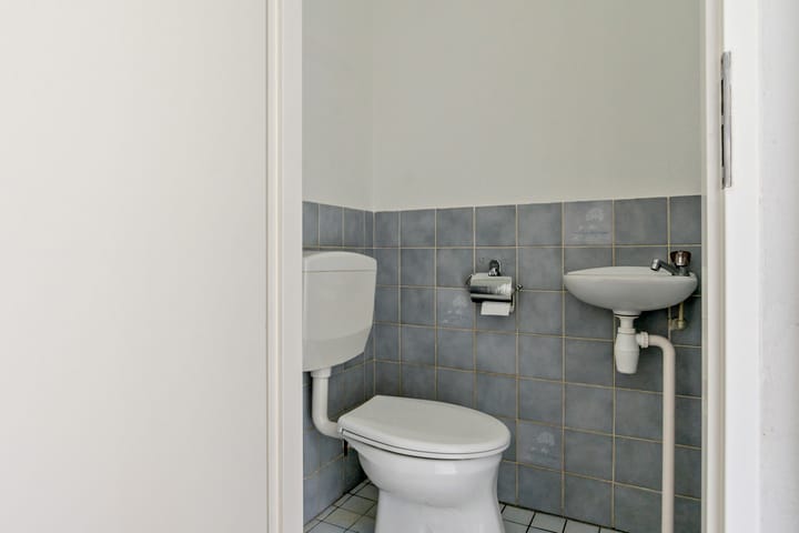 Foto 15 van Roomvatstraat 13