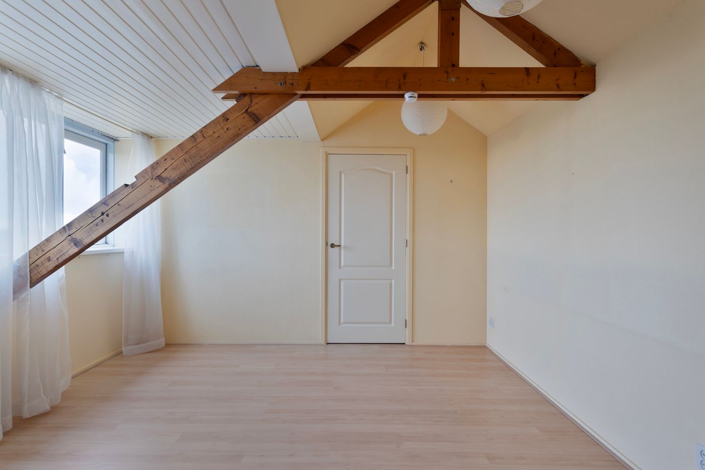 Photo 35 of J.J. Allanstraat 253