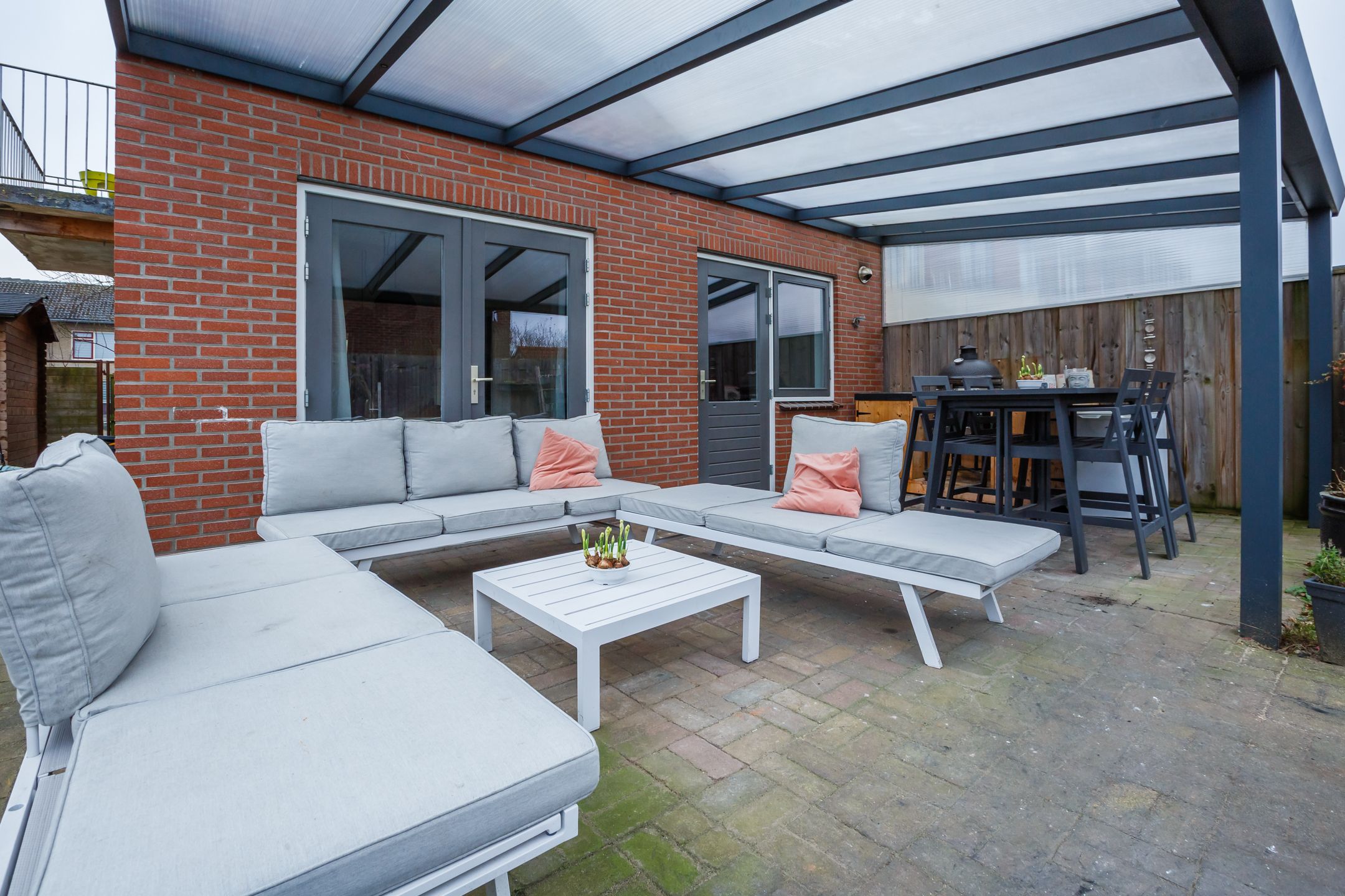 Foto 15 van van Limburg Stirumlaan 65