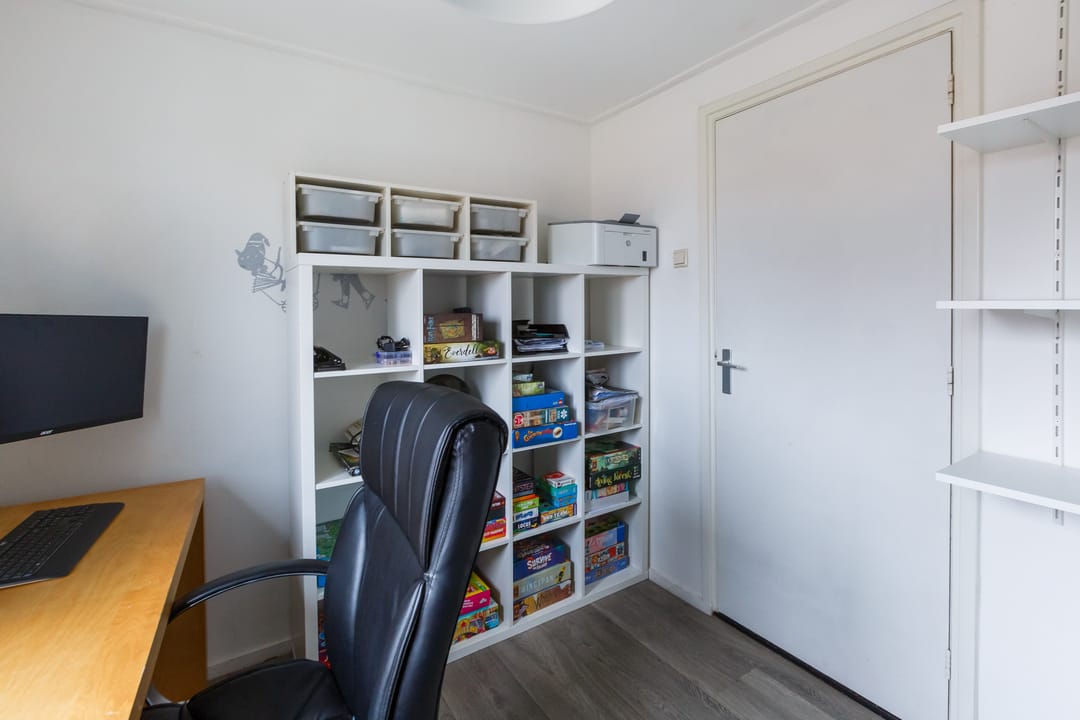 Foto 31 van van Limburg Stirumlaan 65