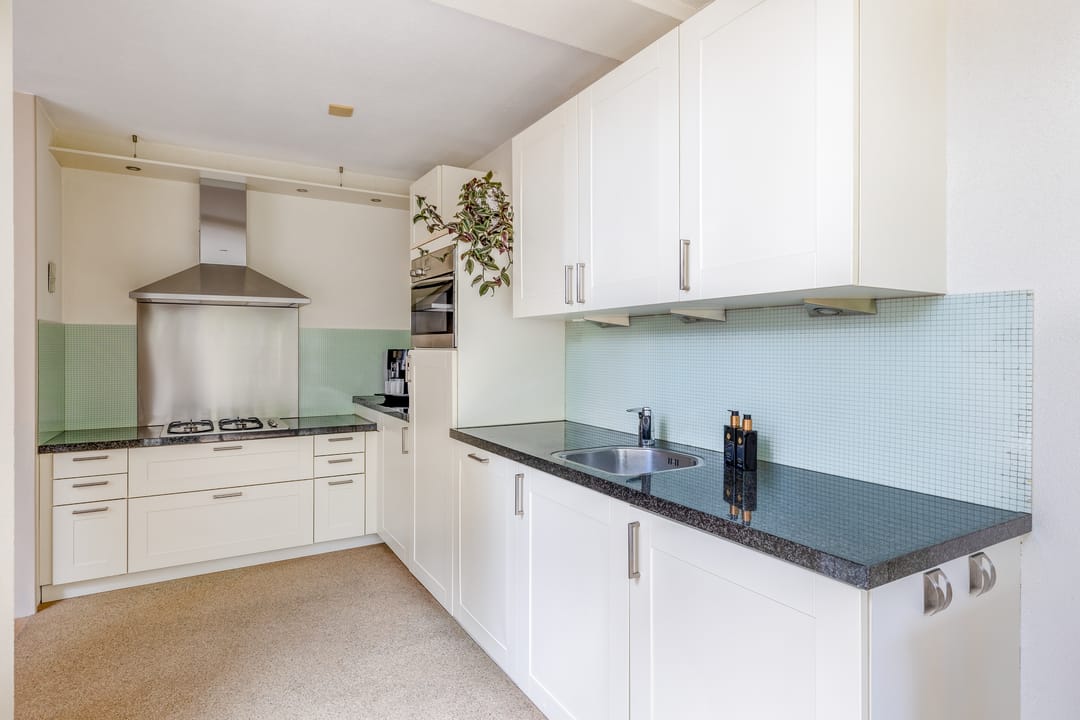 Foto 16 van Marga Klompéstraat 62