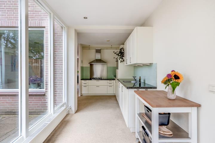 Foto 17 van Marga Klompéstraat 62