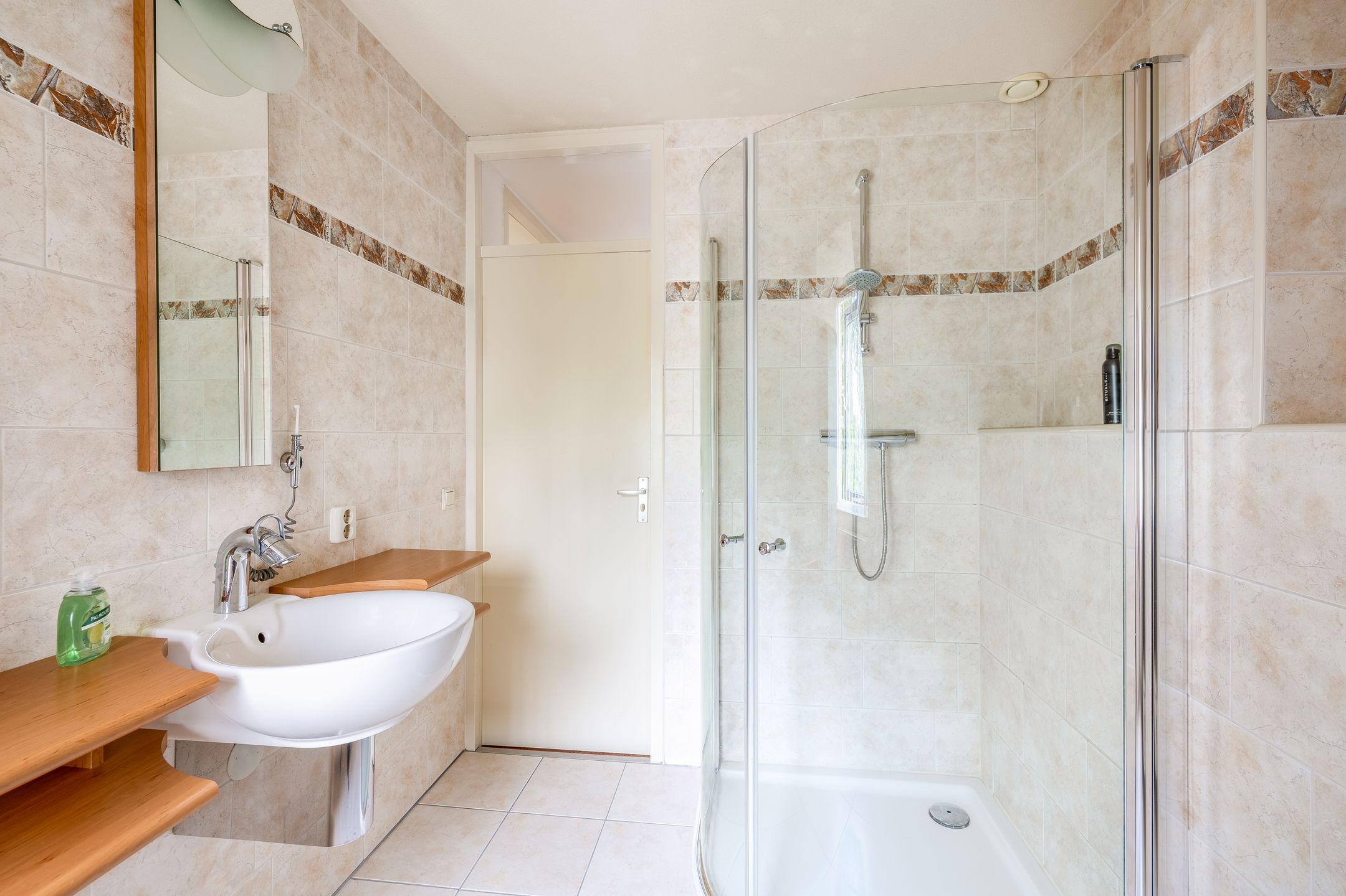 Foto 33 van Marga Klompéstraat 62