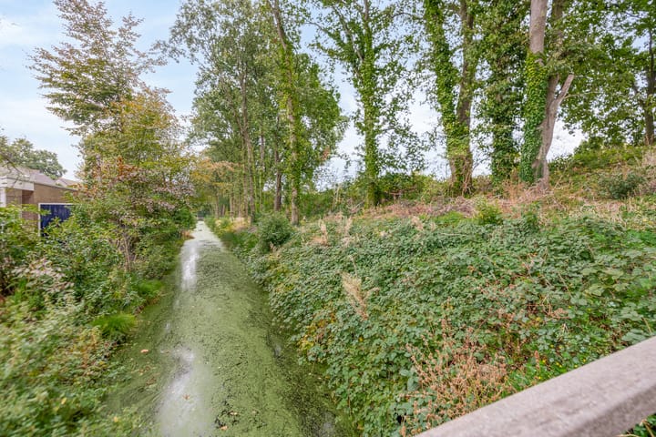 Foto 43 van Marga Klompéstraat 62