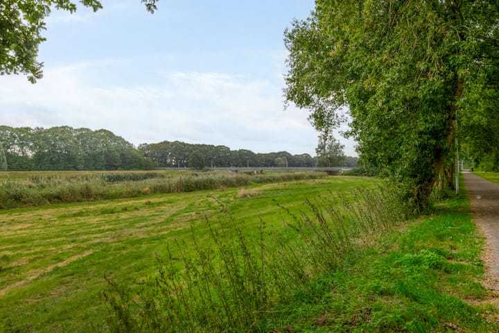 Foto 46 van Marga Klompéstraat 62