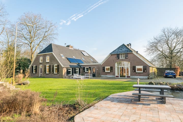 Foto 4 van Halle-Heideweg 31