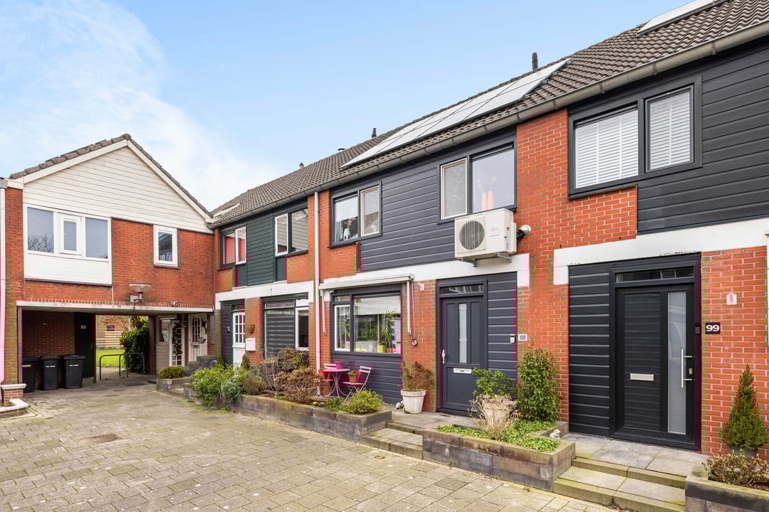 Photo 2 of Beekenstein 100