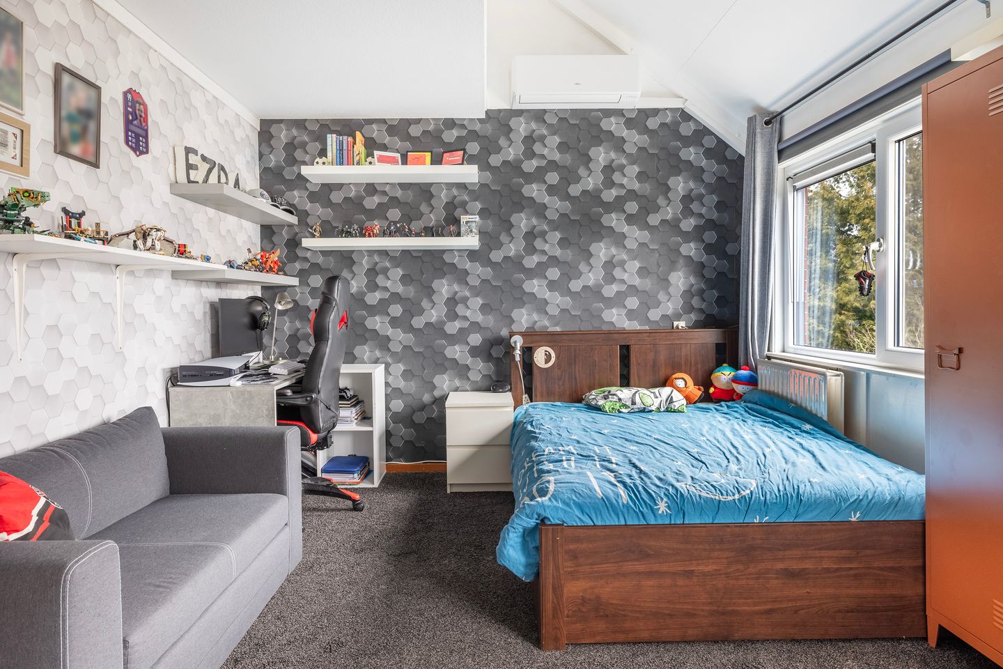 Photo 10 of Beekenstein 100