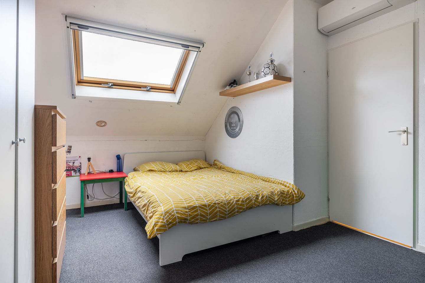 Photo 19 of Beekenstein 100